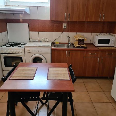 Ogadugu Apartman Bukarest Kültér fotó