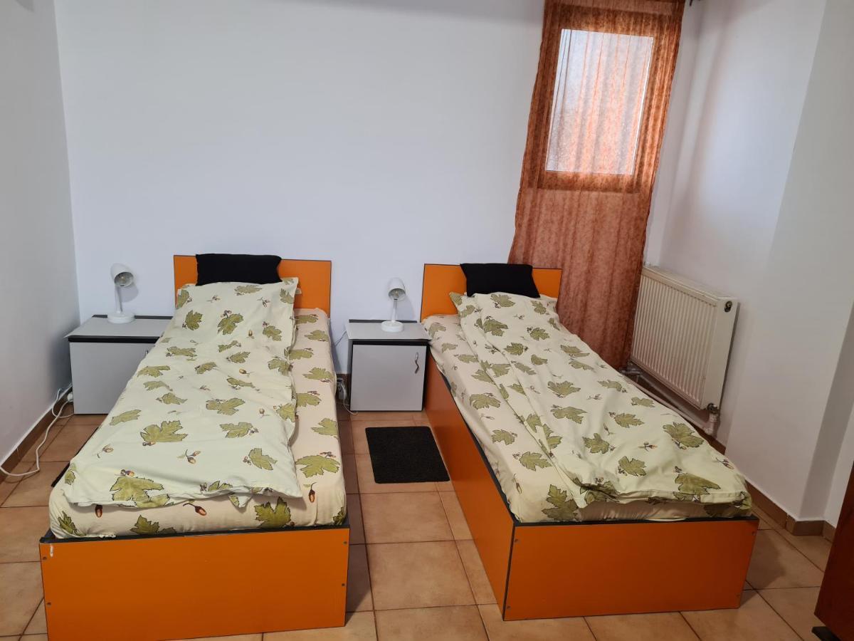 Ogadugu Apartman Bukarest Kültér fotó